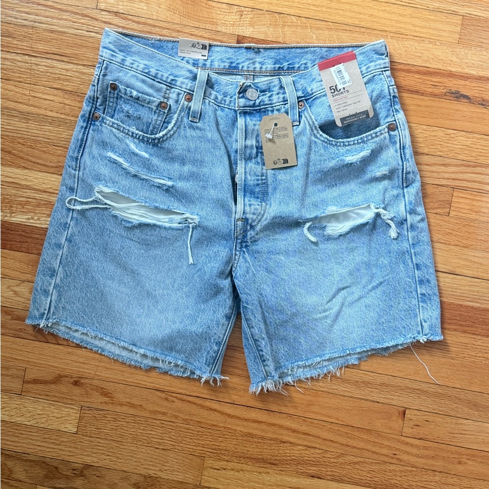 Distressed Light Blue Levi’s Denim Shorts